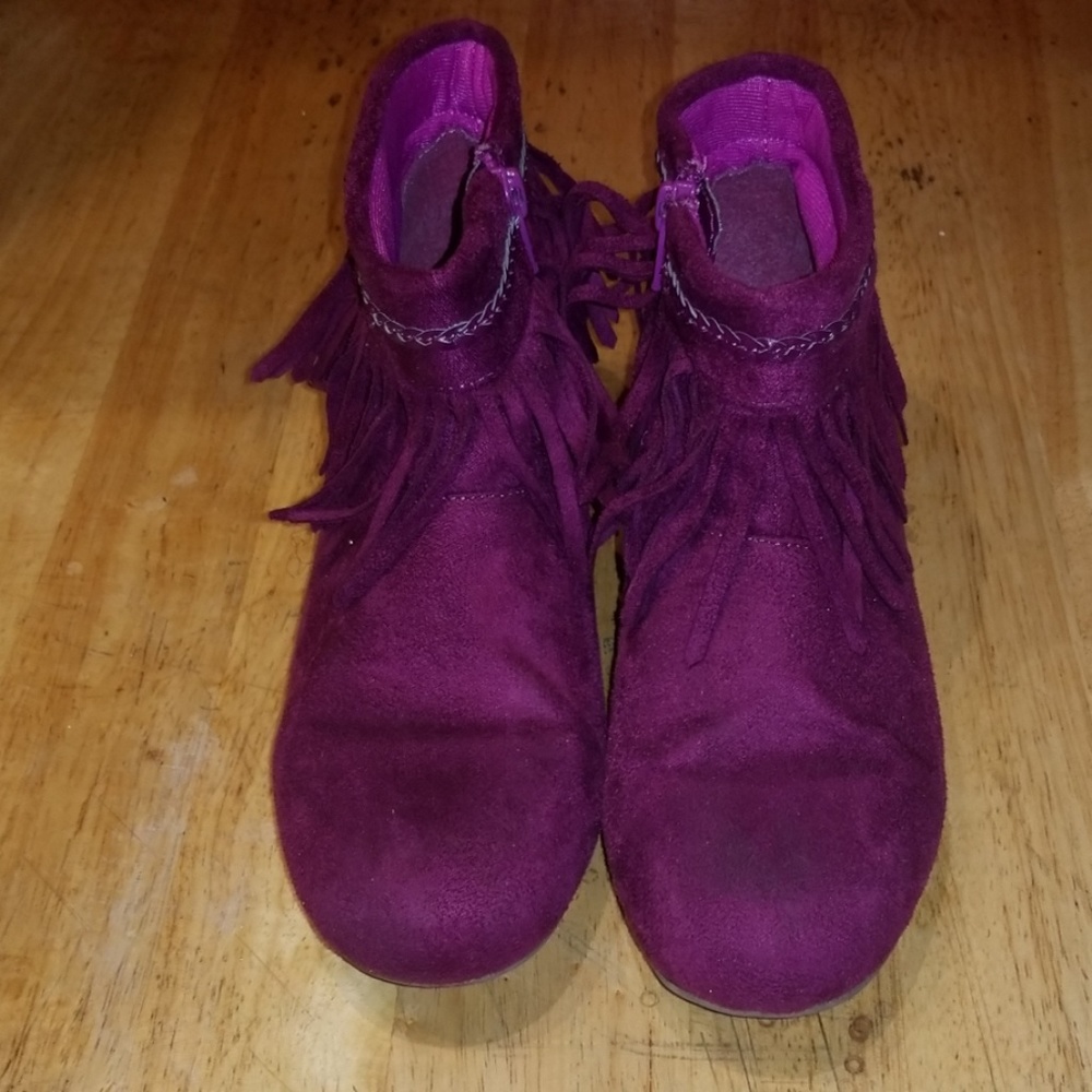 Place Booties